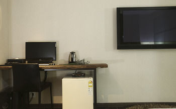 Khách sạn Imt 3*